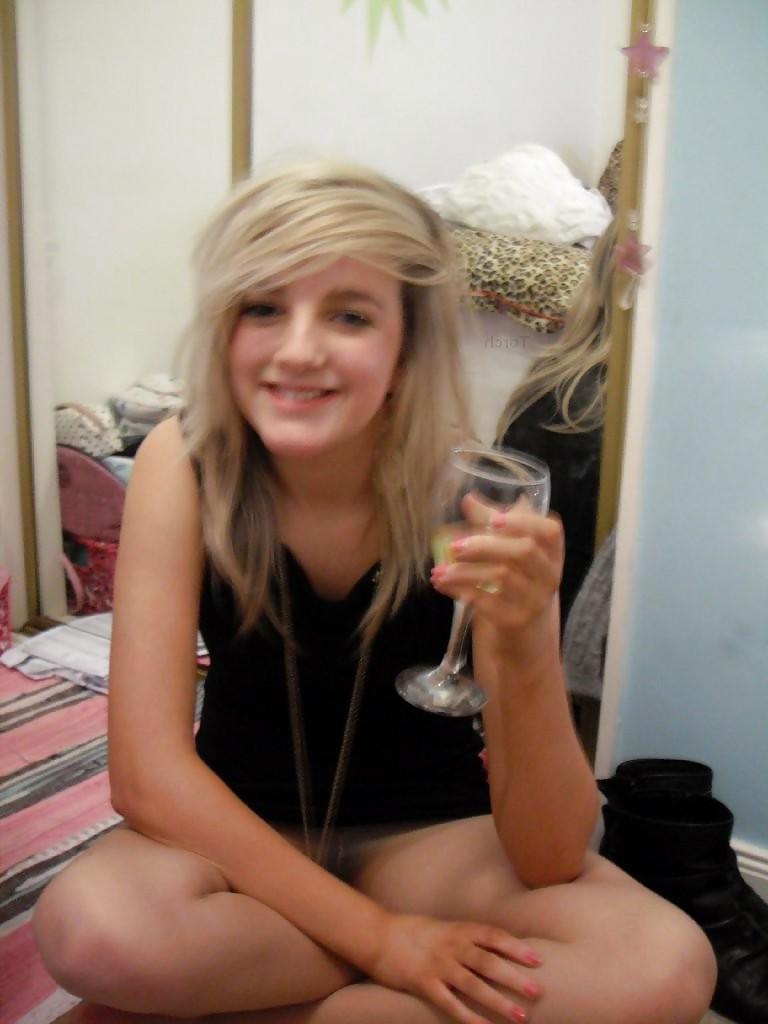 25P UPSKIRTS and pussy slips....