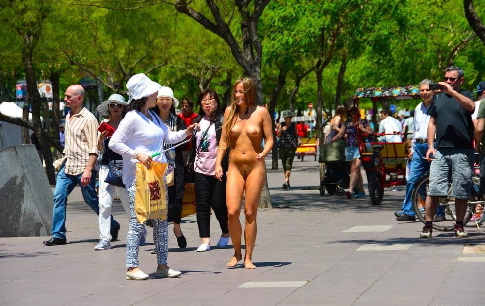 25P Clothed Male,Naked Female(CMNF)