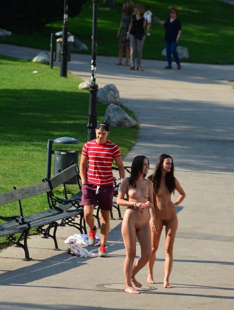 25P Clothed Male,Naked Female(CMNF)