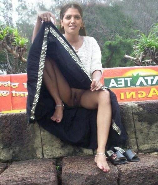 25P upskirt 10
