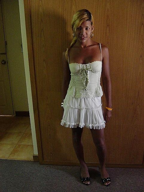 25P Pattaya Ladyboy Aoy