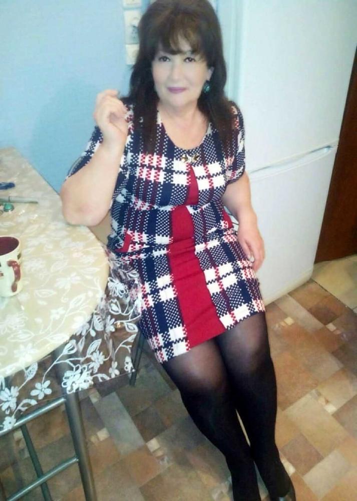 25P Bbw in drees and pantyhose