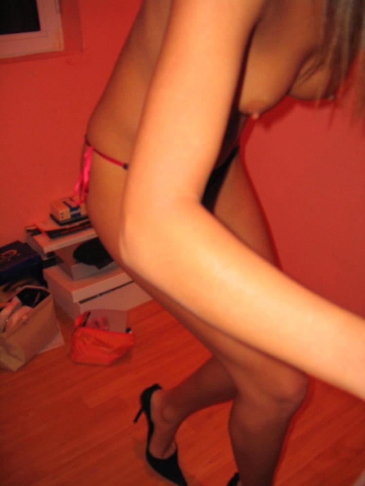 25P Young And Nice Romanian Slut