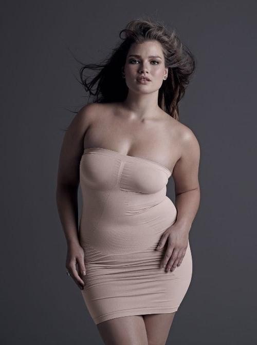 25P Voluptuous Beauties 3