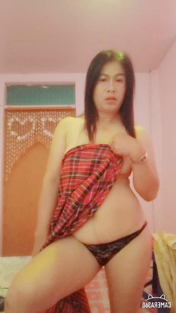 25P Janda tetek besar