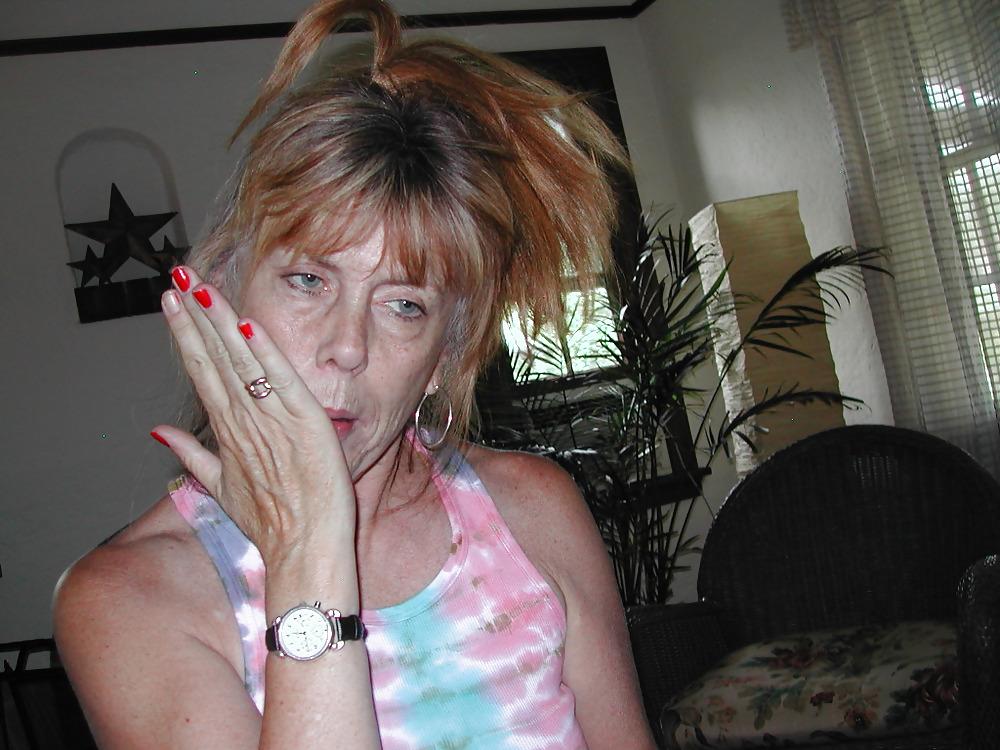 23P Black cock slut !!