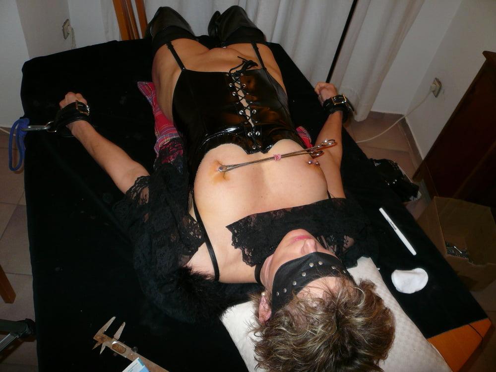 23P pierced nipples slave (Chloe)