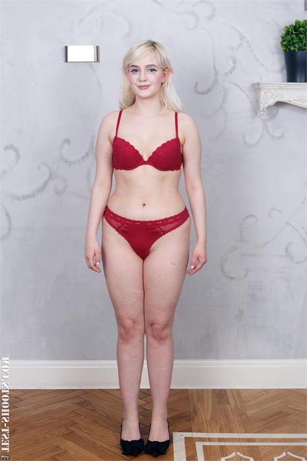 16P Coroline chubby pretty teenager who wants to be a pornstar