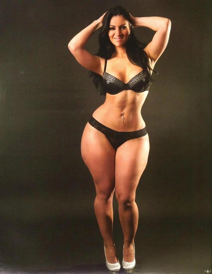 25P Voluptuous Beauties 2