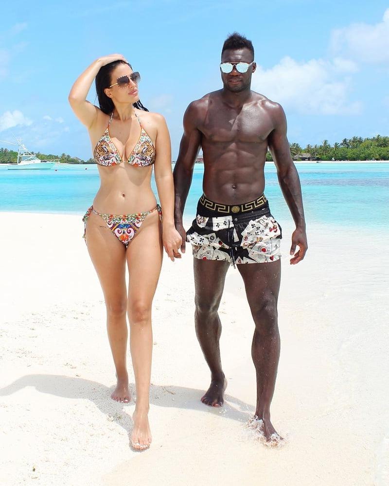 21P Vacation couples