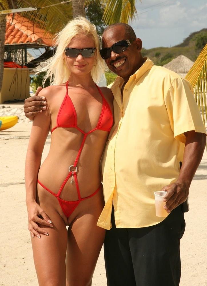 21P Vacation couples