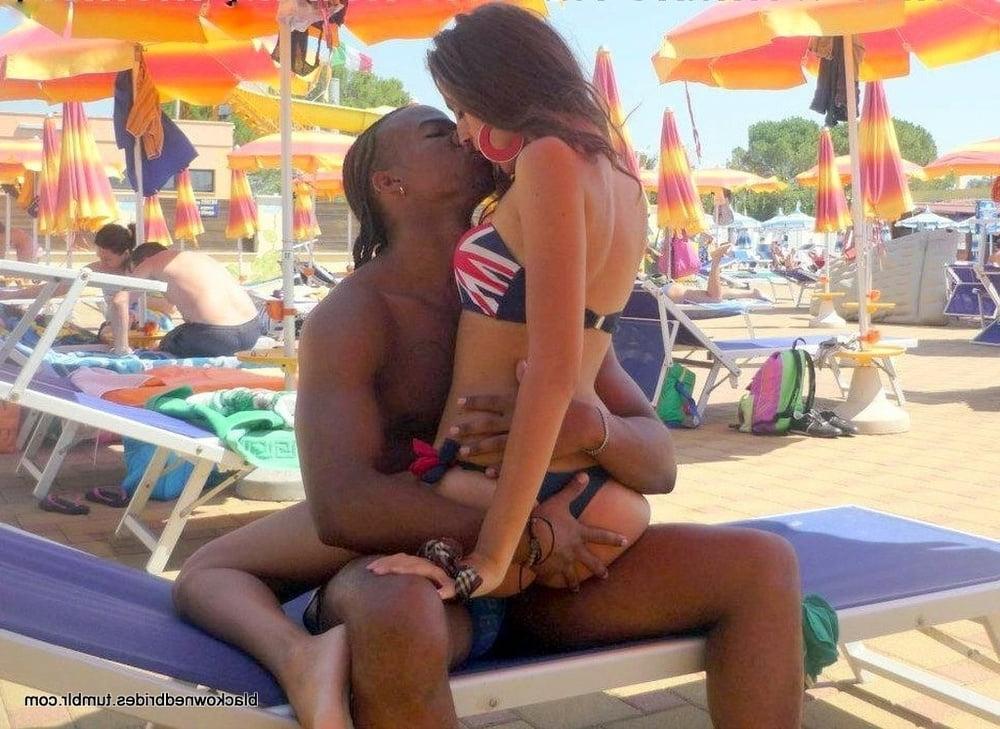 21P Vacation couples