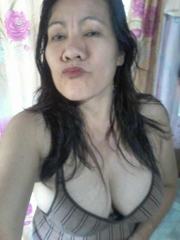 6P Filipina GILF with huge tits Filipino