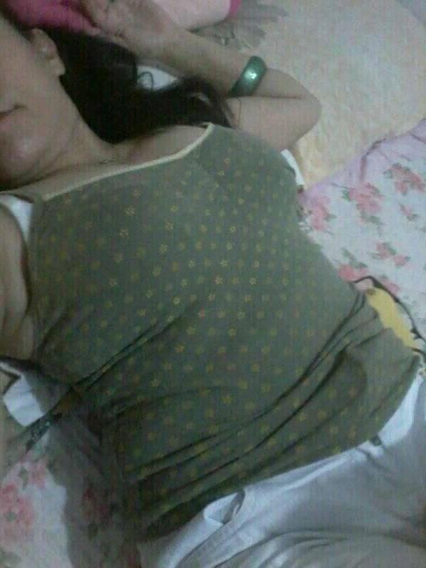 6P Filipina GILF with huge tits Filipino