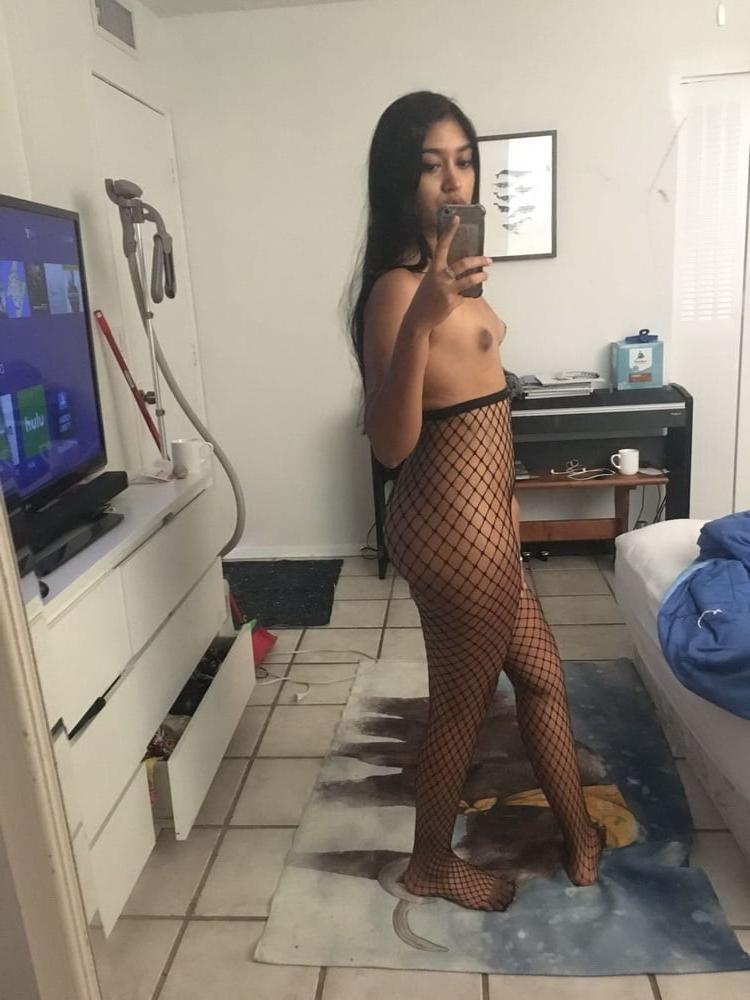 25P Beautiful Asian girl