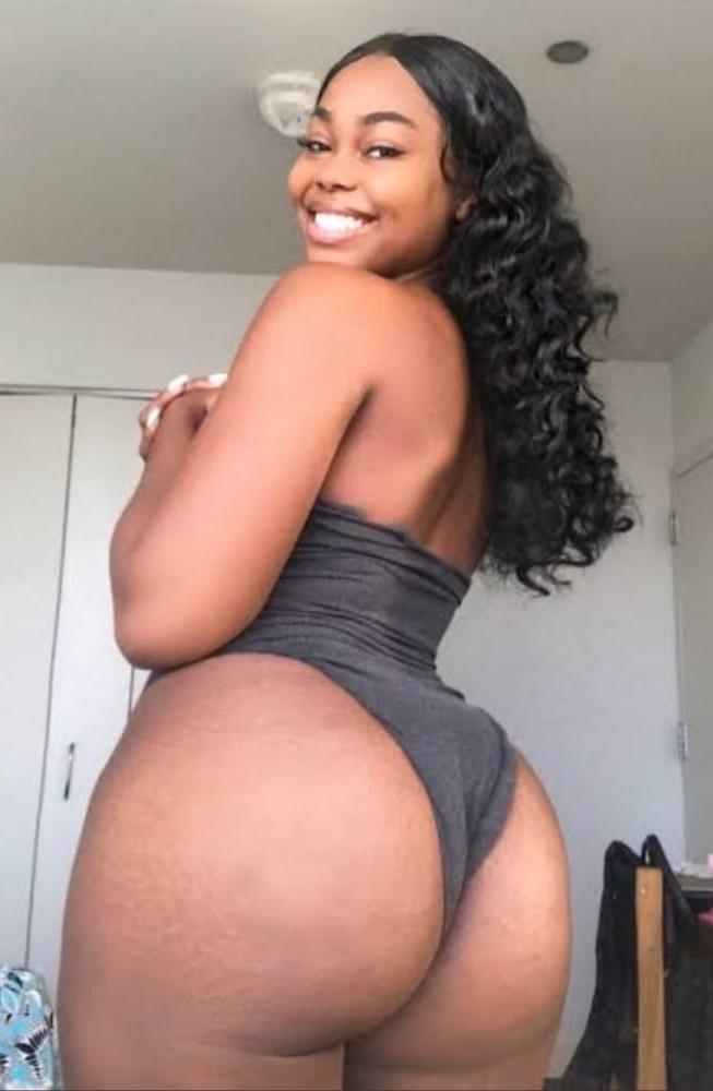 12P Loving Thick Butt