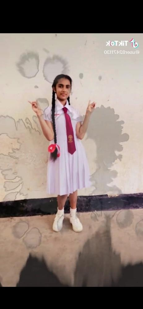 19P SInhala tik tok girl