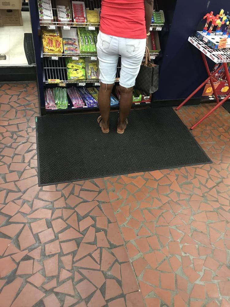 6P Random hot bitxh
