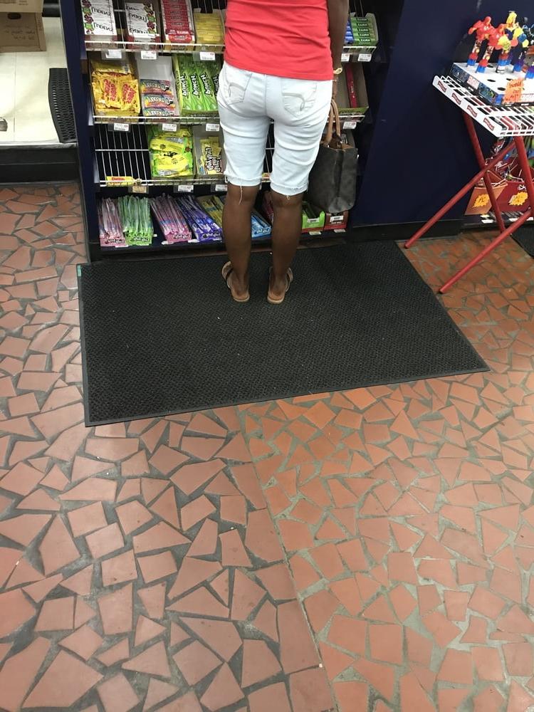 6P Random hot bitxh