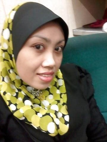 15P Janda tetek besar