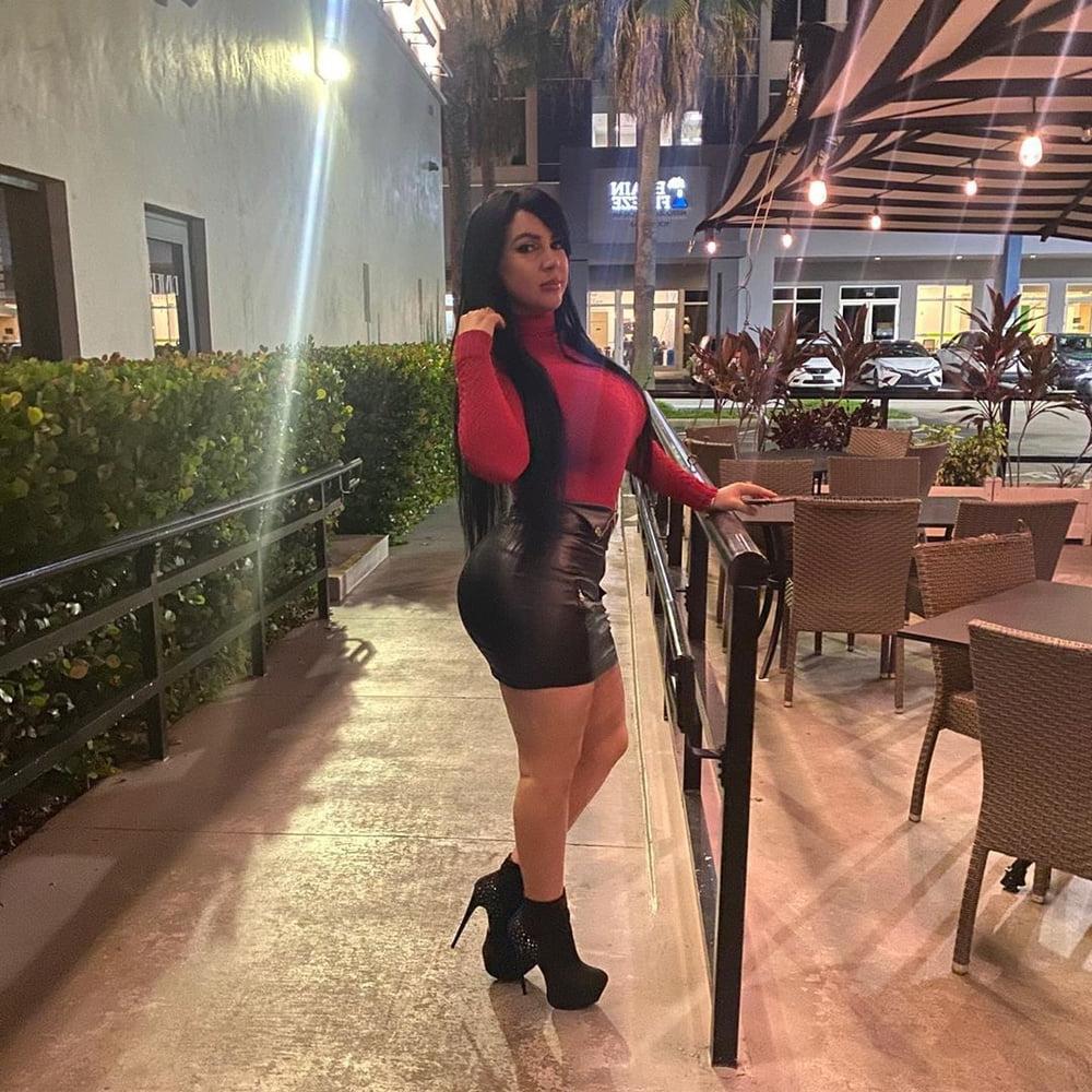 19P tight clothed babes