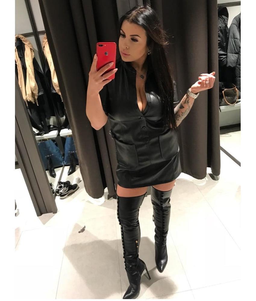 19P tight clothed babes