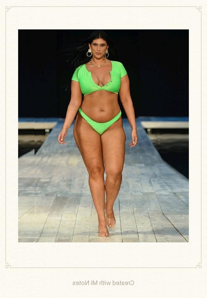 25P Latecia thomas
