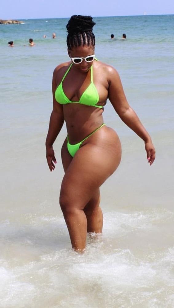 25P Thick, bbw wild hips bikini