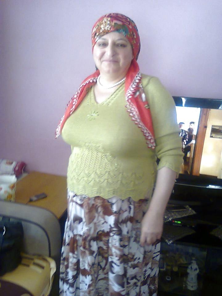 17P Turkish Muslim Mature Hijab - BIG TITS Granny (NON-Porn)