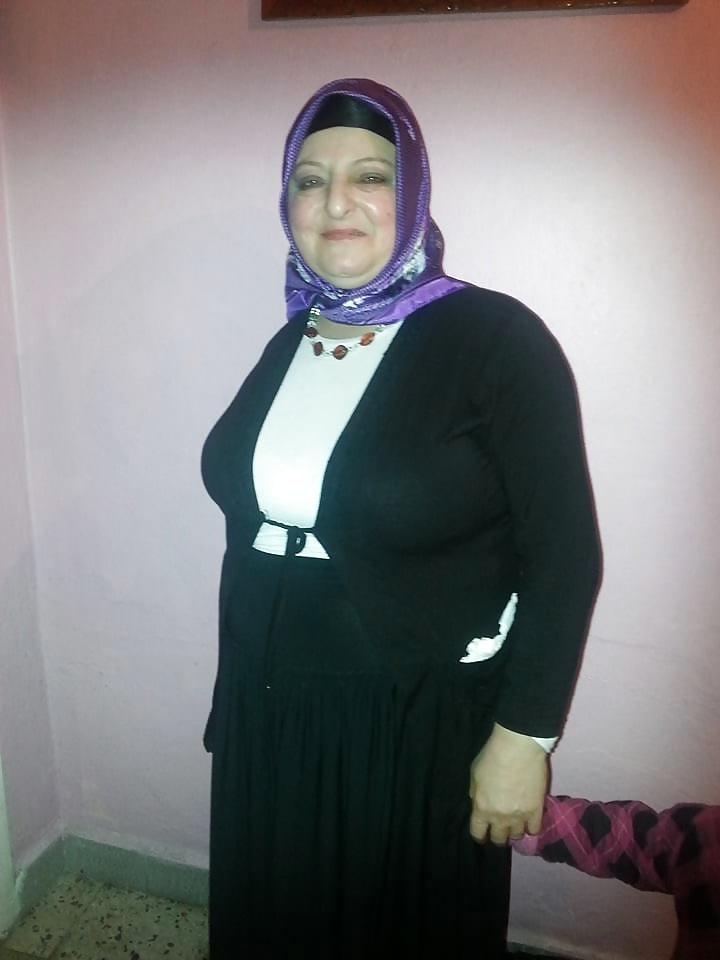 17P Turkish Muslim Mature Hijab - BIG TITS Granny (NON-Porn)