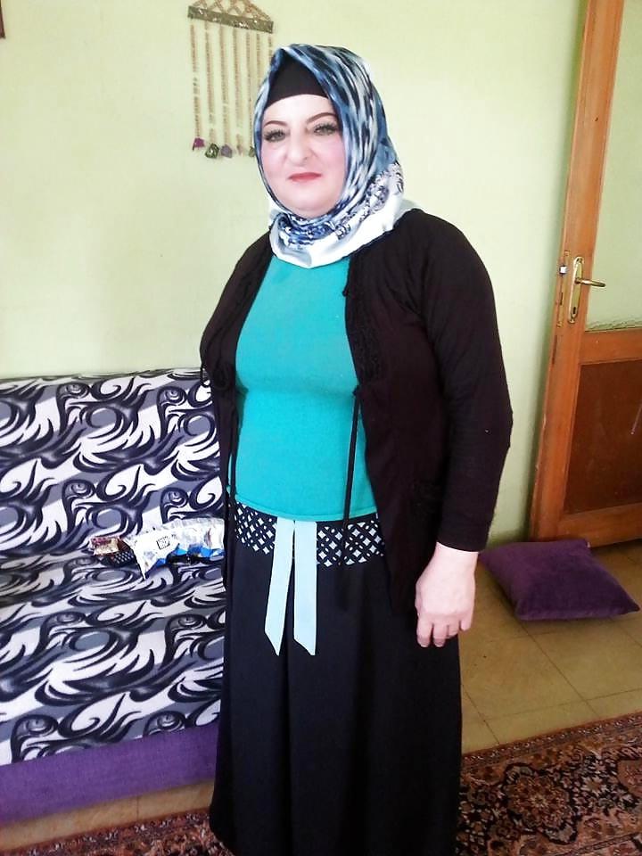 17P Turkish Muslim Mature Hijab - BIG TITS Granny (NON-Porn)
