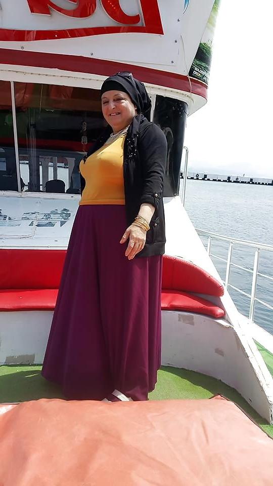 17P Turkish Muslim Mature Hijab - BIG TITS Granny (NON-Porn)