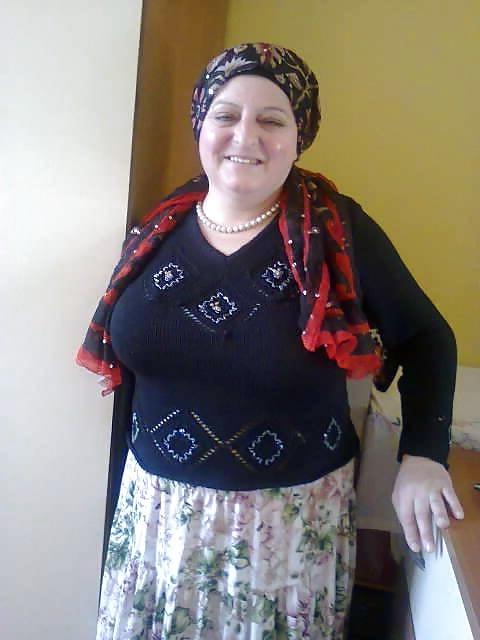 17P Turkish Muslim Mature Hijab - BIG TITS Granny (NON-Porn)