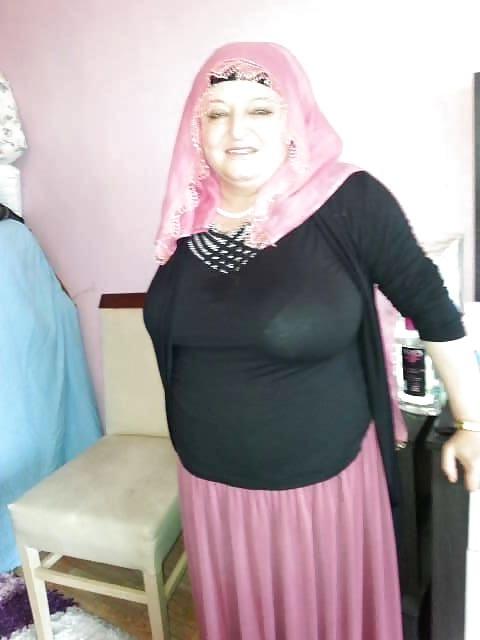 17P Turkish Muslim Mature Hijab - BIG TITS Granny (NON-Porn)