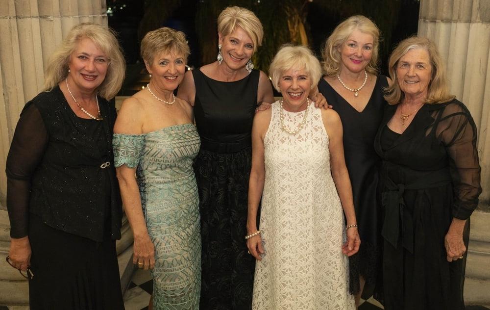 18P Groupings.which granny gets cocked 1st?