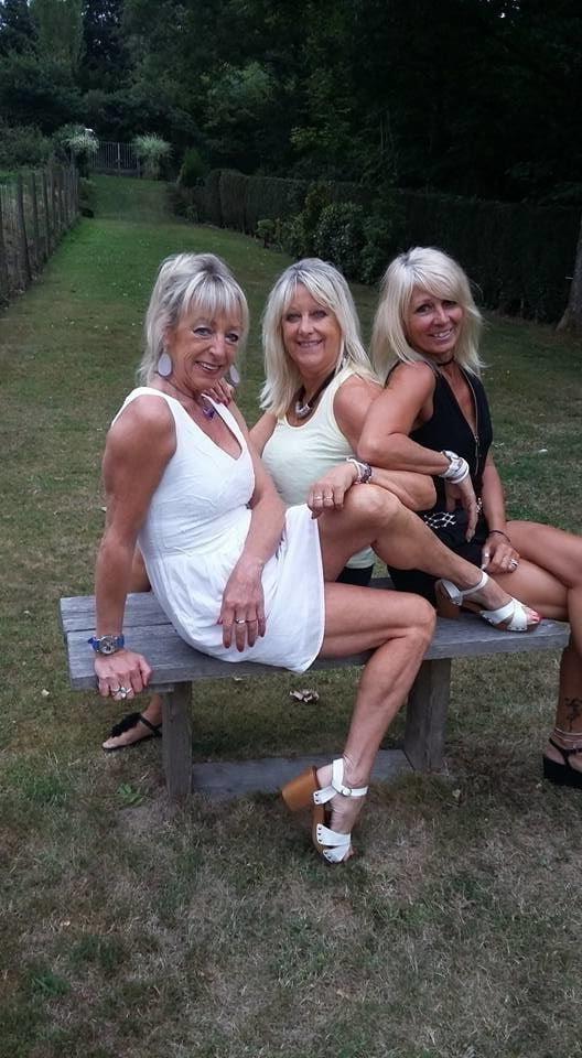 18P Groupings.which granny gets cocked 1st?