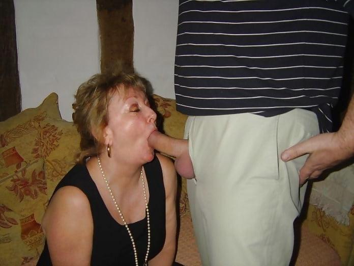 25P Sunday morning granny suck