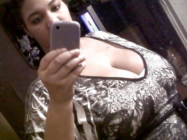 25P Ebony Busty Internet Amateur Young Set 6