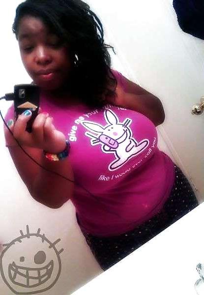 25P Ebony Busty Internet Amateur Young Set 6