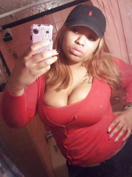 25P Ebony Busty Internet Amateur Young Set 6