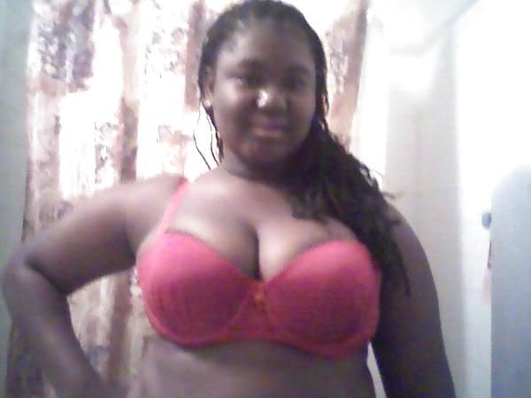 25P Ebony Busty Internet Amateur Young Set 6