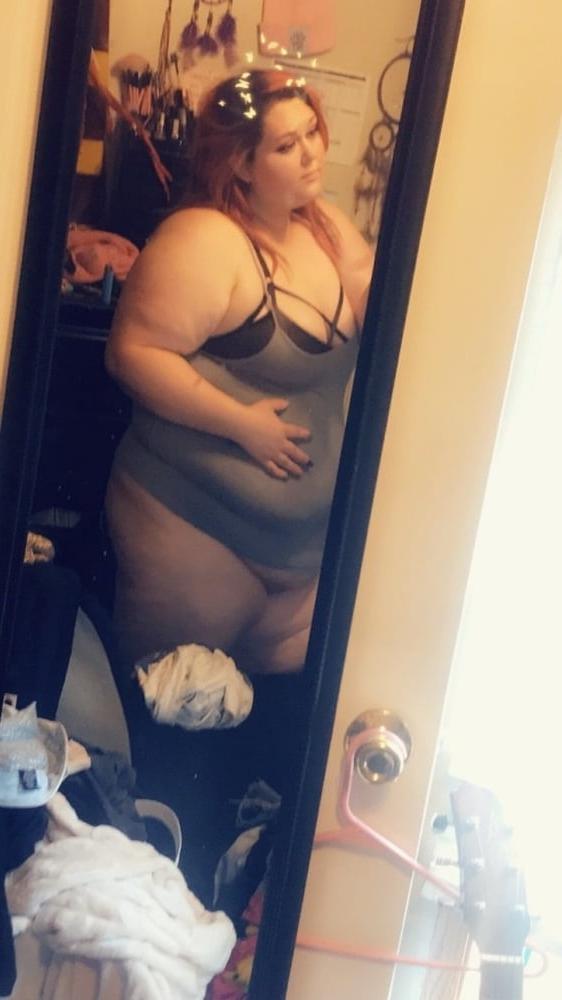 19P Sexy bbw phat pussy babe