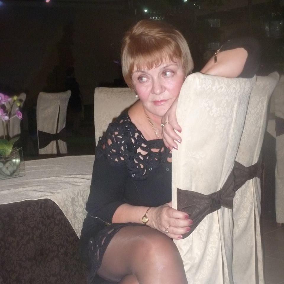 25P Blonde Granny Nylon Mix