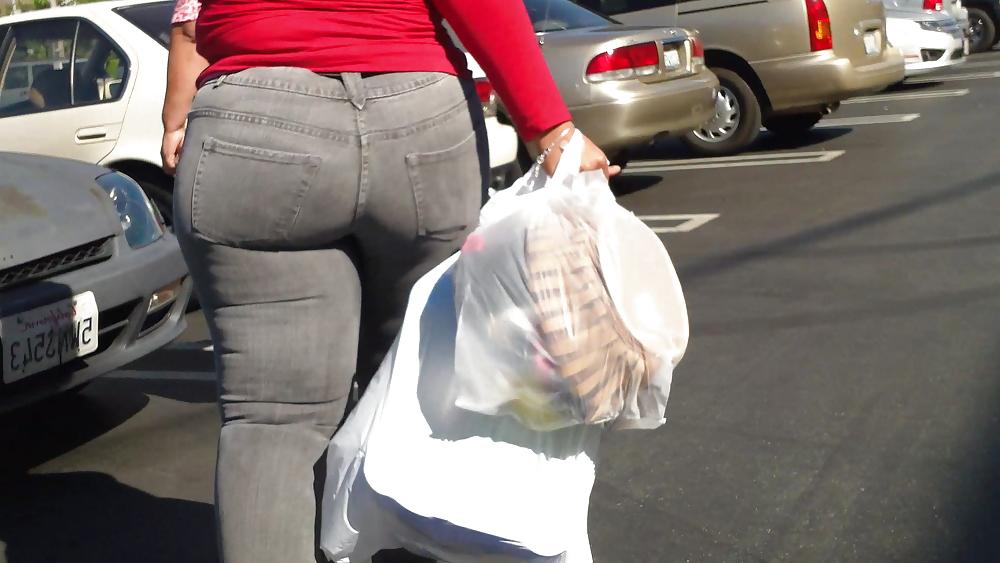 25P Really big sexy teen ass & butt looking fine!!