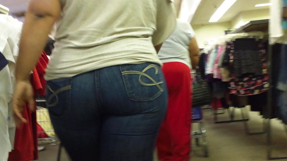 25P Really big sexy teen ass & butt looking fine!!