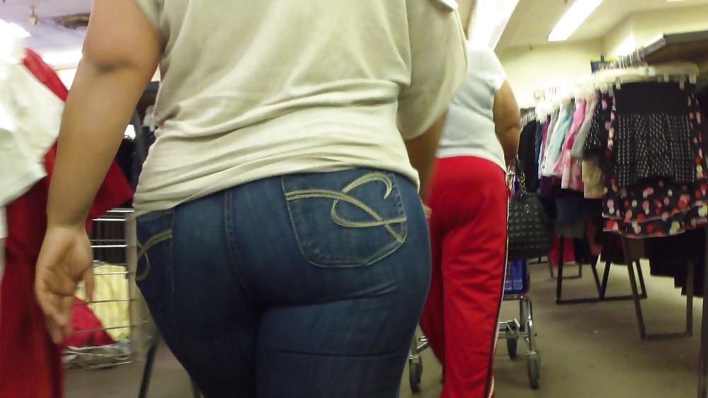 25P Really big sexy teen ass & butt looking fine!!