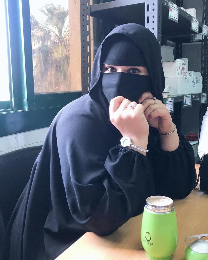 5P Arab BBW niqabi MILF