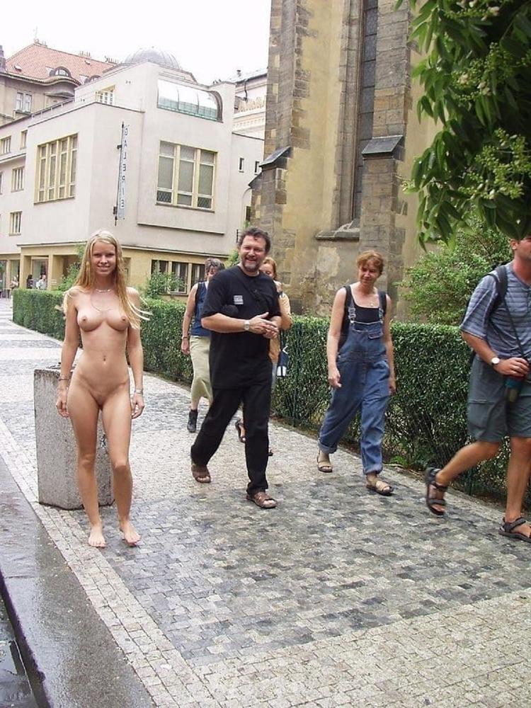 25P Clothed Male,Naked Female(CMNF)