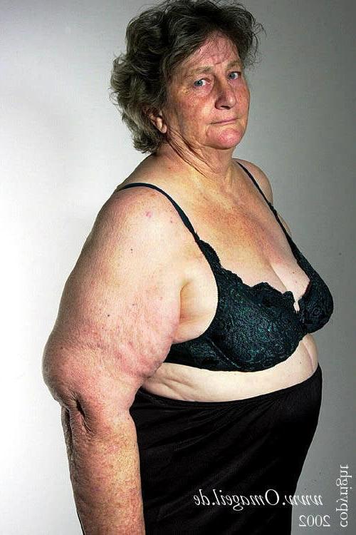 25P Big Granny Mary