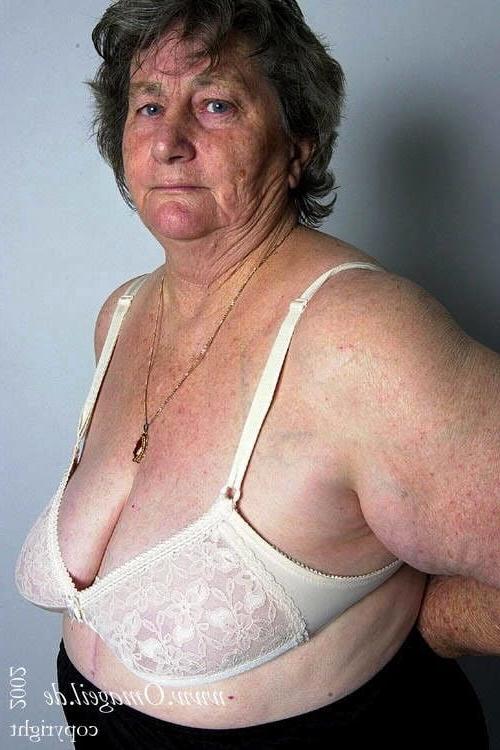 25P Big Granny Mary